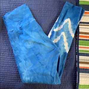 Electric Rose leggings size medium